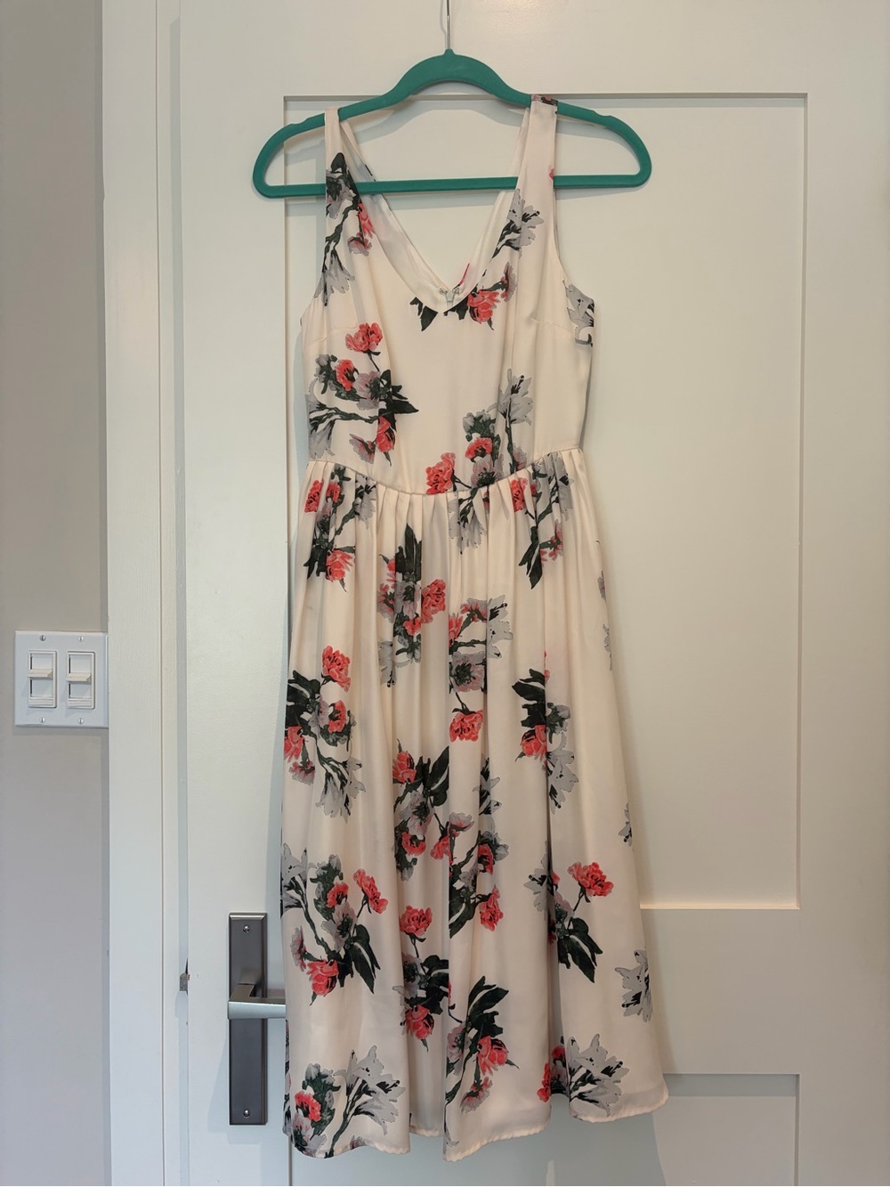 BB Dakota Cream Midi Dress with Coral and Black Floral Pattern
